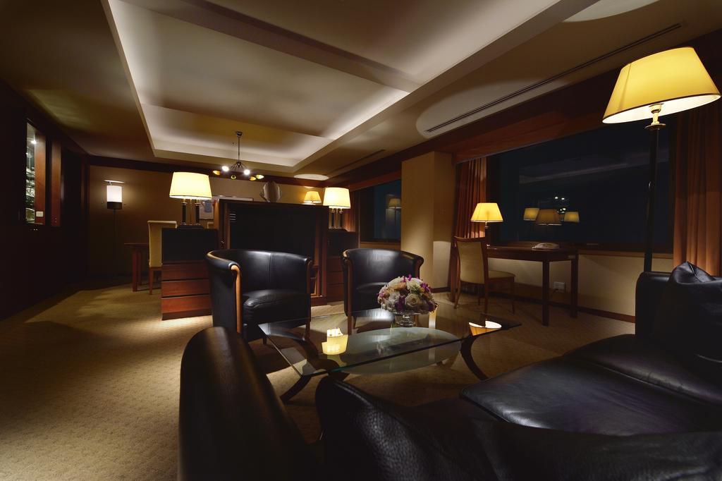 Royal Pines Hotel Urawa Saitama Dış mekan fotoğraf