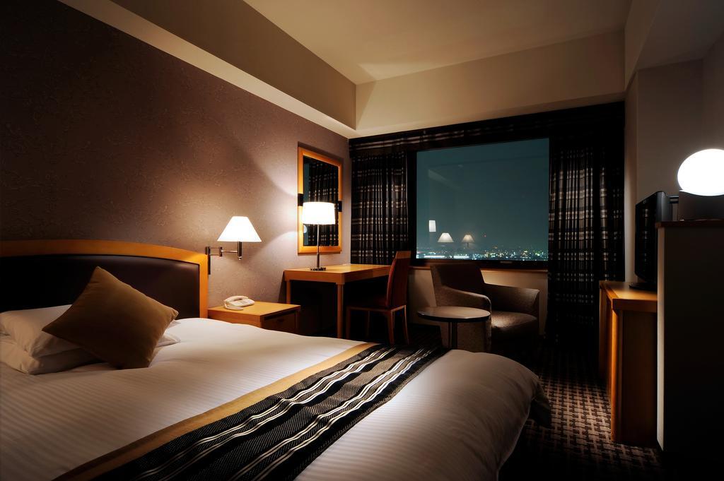 Royal Pines Hotel Urawa Saitama Dış mekan fotoğraf