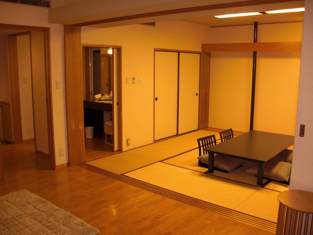 Royal Pines Hotel Urawa Saitama Dış mekan fotoğraf