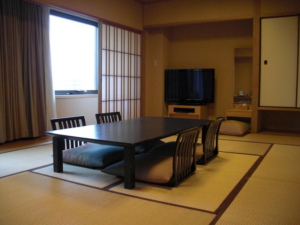 Royal Pines Hotel Urawa Saitama Dış mekan fotoğraf